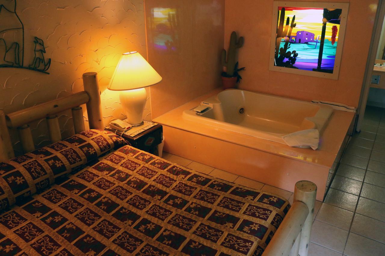 Bed Ford Inn Erie Екстер'єр фото