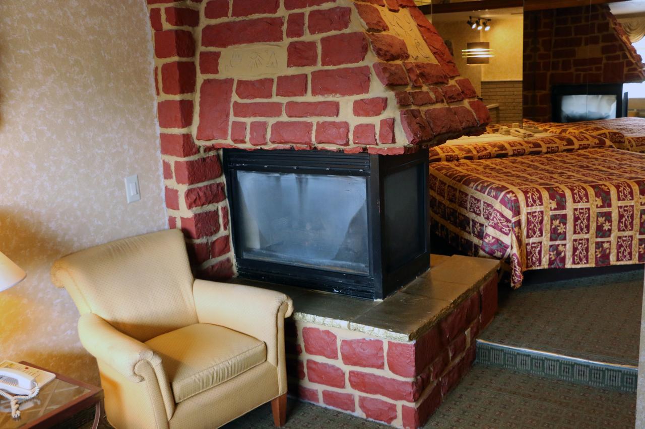 Bed Ford Inn Erie Екстер'єр фото
